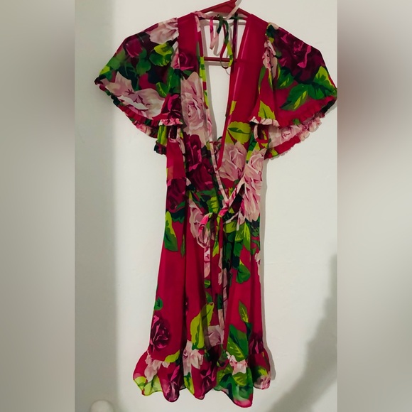 Betsey Johnson Dresses & Skirts - Betsey Johnson Pink Floral Backless Wrap Dress